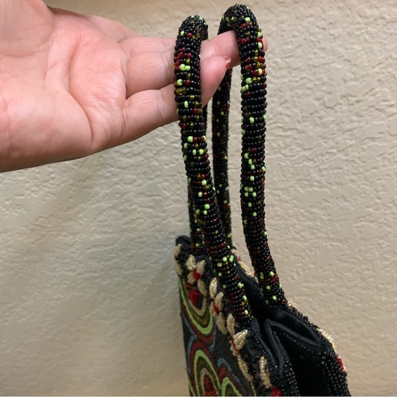 Arrow Designs Hand made beaded handbag 🌺 - Picture 6 of 12